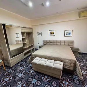 Royal , Vlorë Albania