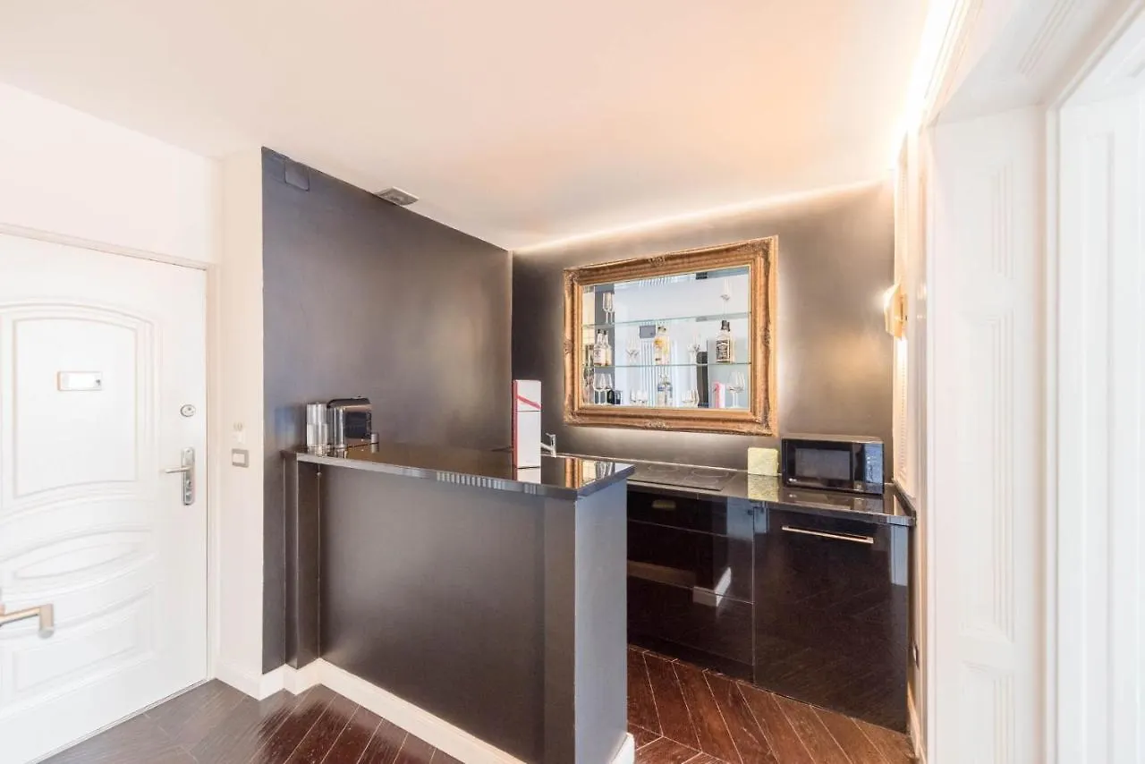 Luxury Suites Down Town Budapest